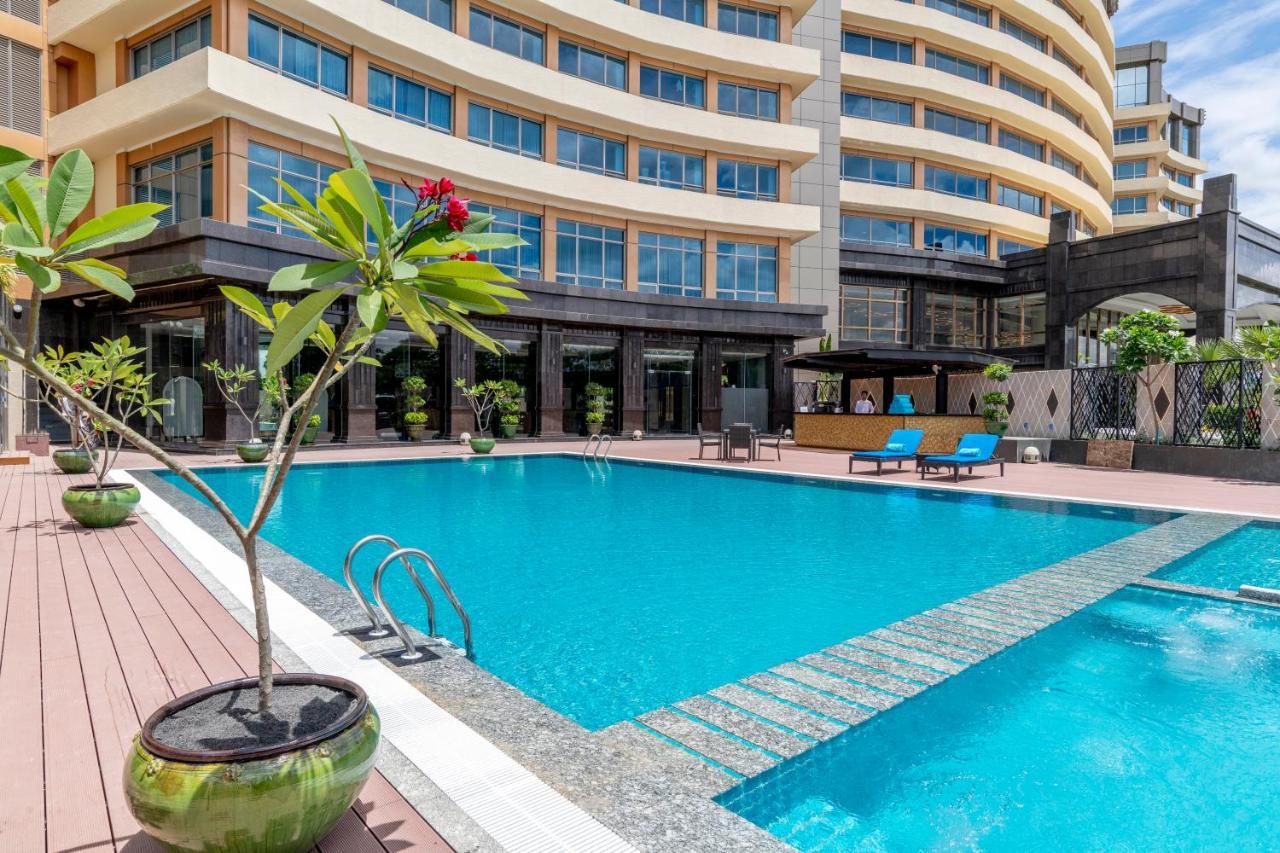 Grand Mercure Yangon Golden Empire Kültér fotó