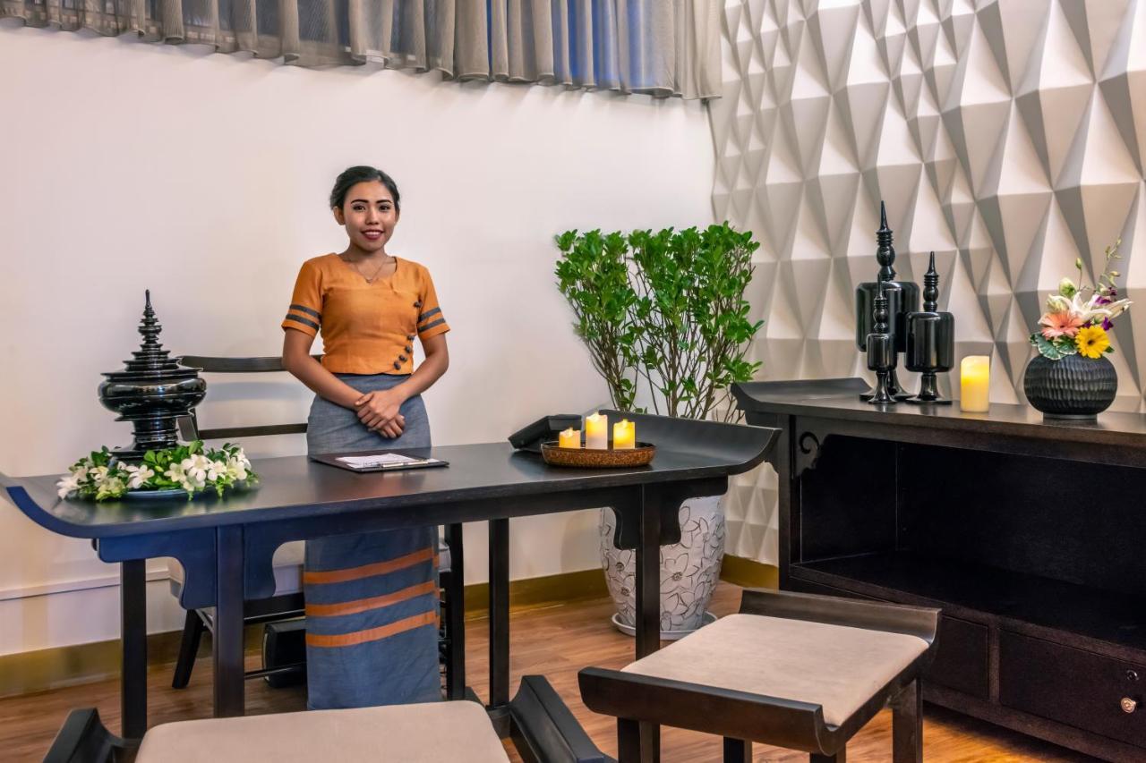 Grand Mercure Yangon Golden Empire Kültér fotó